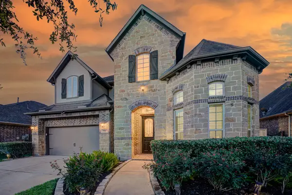 3543 Morning Hill Court, Pearland, TX 77584