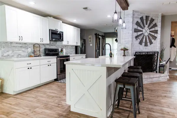 14902 Bernard Timbers Dr, East Bernard, TX 77435