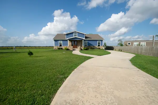 19902 Paloma Rotonda Dos, Rosharon, TX 77583