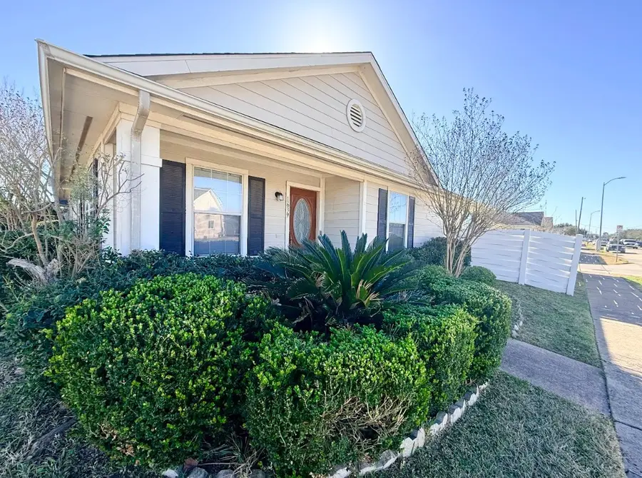 1639 Nichole Woods Drive, Houston, TX 77047 - #2
