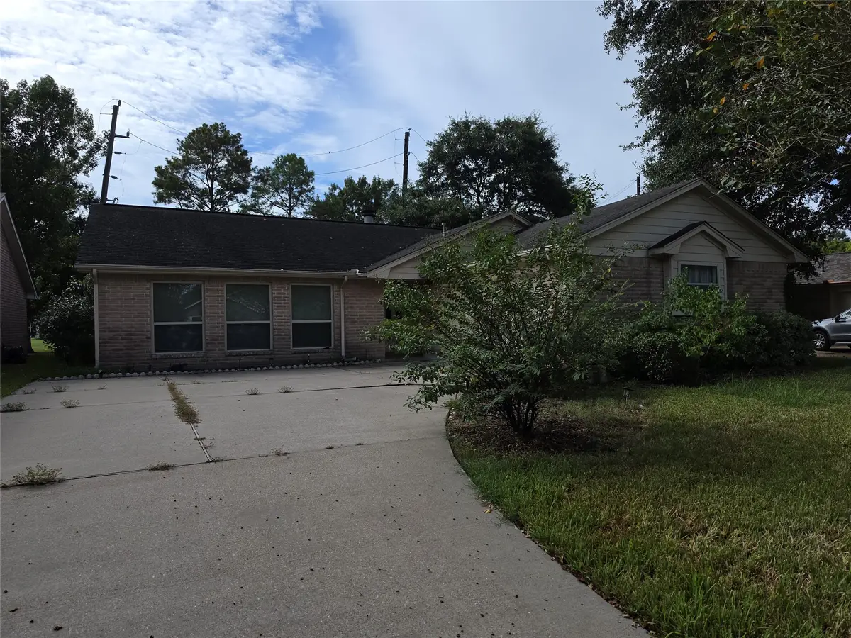 2810 Poplar Creek Lane, Pearland, TX 77584 - #1