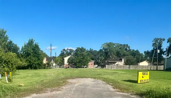 0000 Fm 2004, Richwood, TX 77566