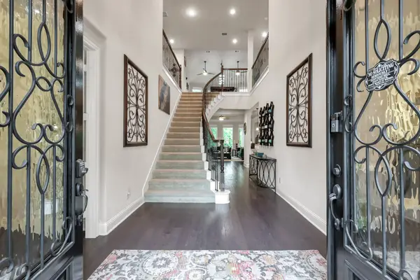 2111 Barton Woods Boulevard, Conroe, TX 77301