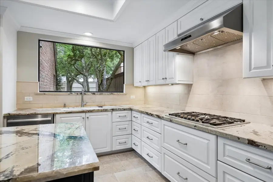 80 Sugarberry Circle, Houston, TX 77024 - #3