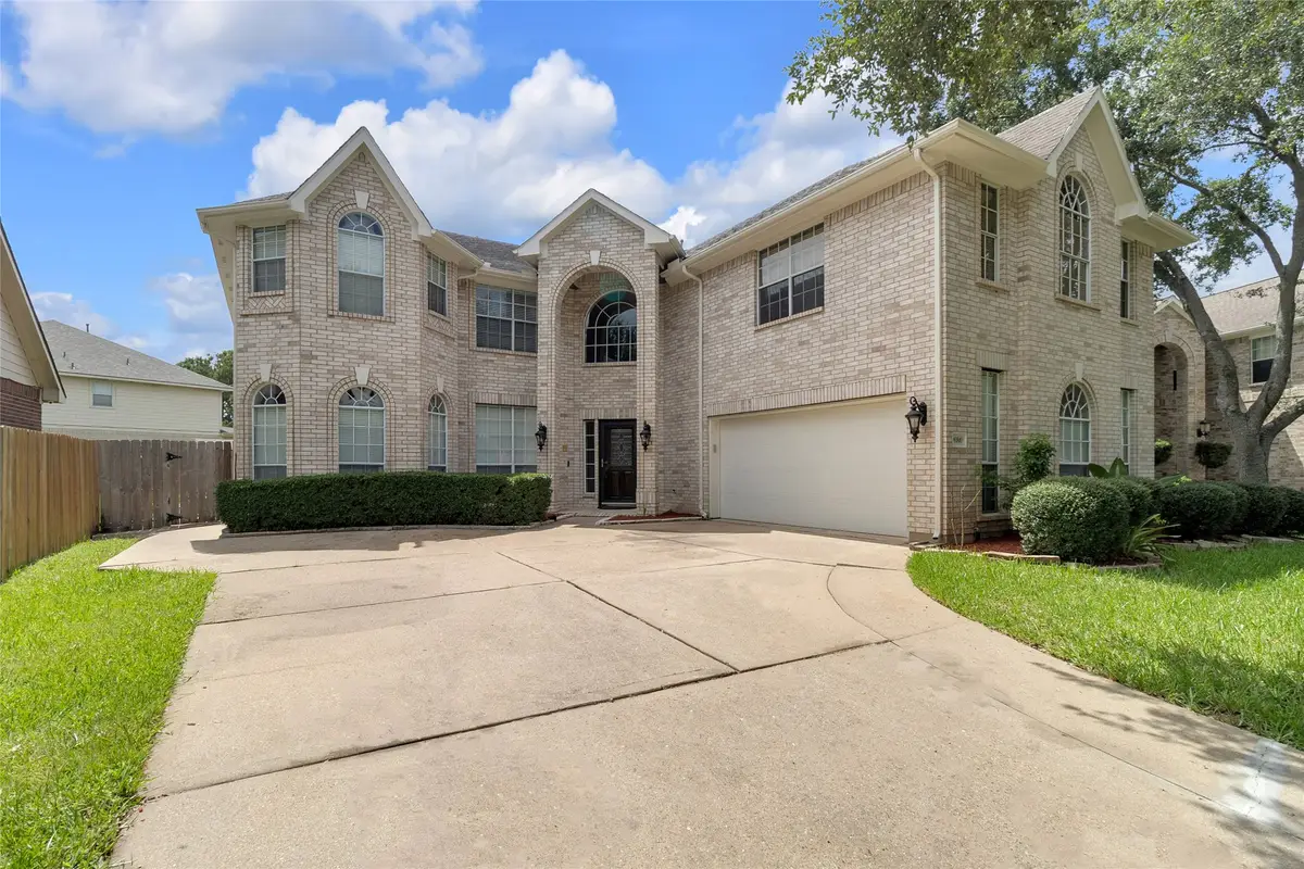 10910 Coldwater Bridge Ct, Sugar Land, TX 77498 - #1