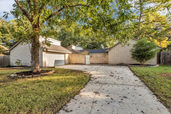11514 Chetman Drive, Houston, TX 77065