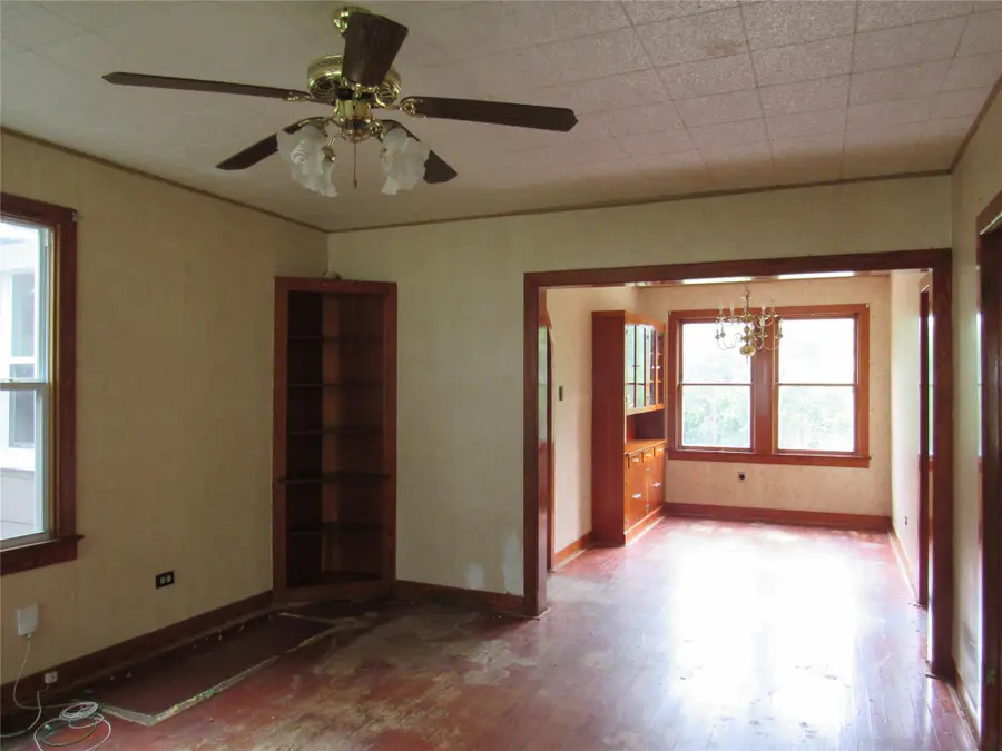1905 S Park Street, Brenham, TX 77833 - #3