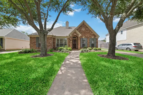 12435 Hazyglen Drive, Houston, TX 77082