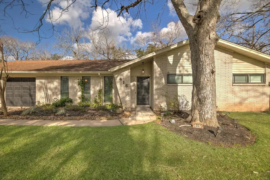 416 Southern Oaks Drive, Lake Jackson, TX 77566 - #2