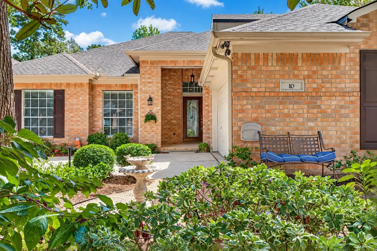 10 Surrey Run Place, The Woodlands, TX 77384 - #1