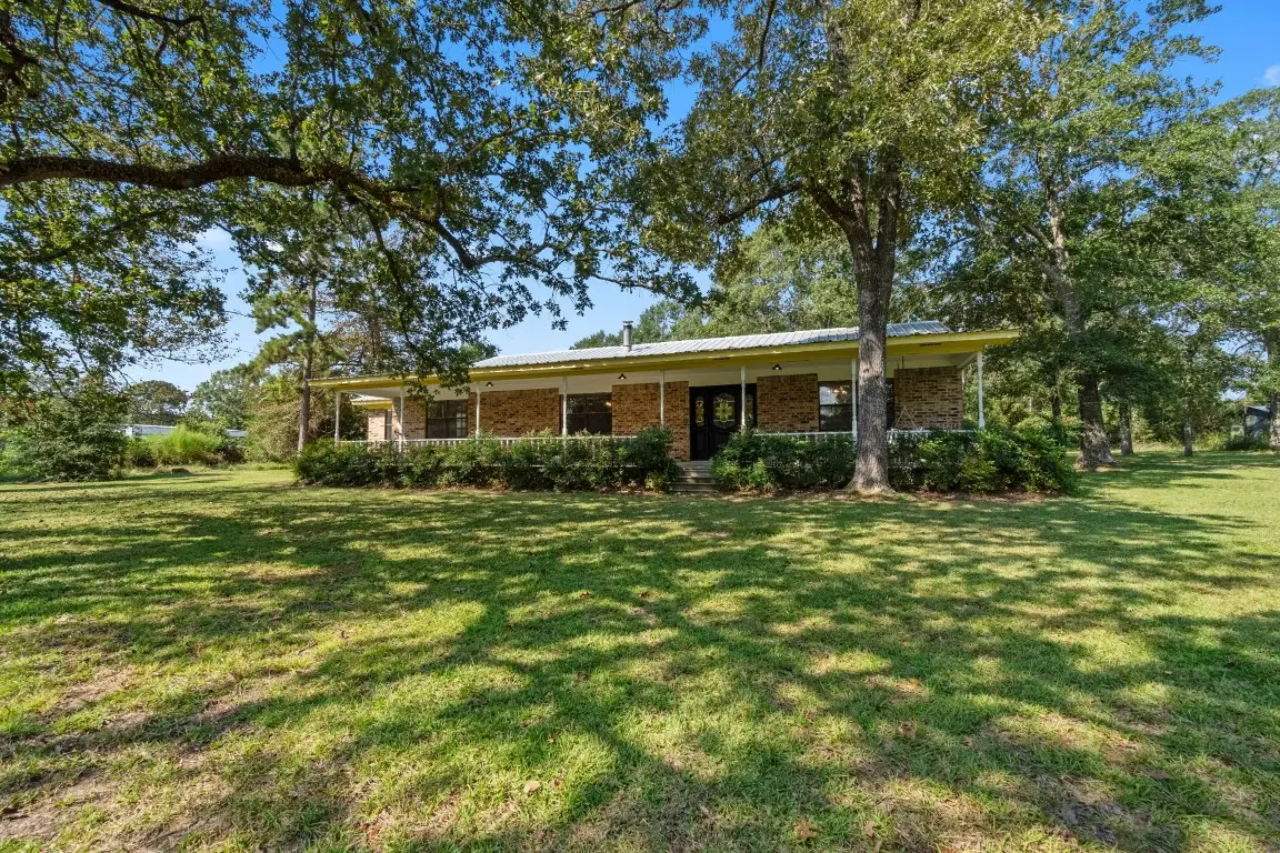 734 Hawkins, Livingston, TX 77351 - #1