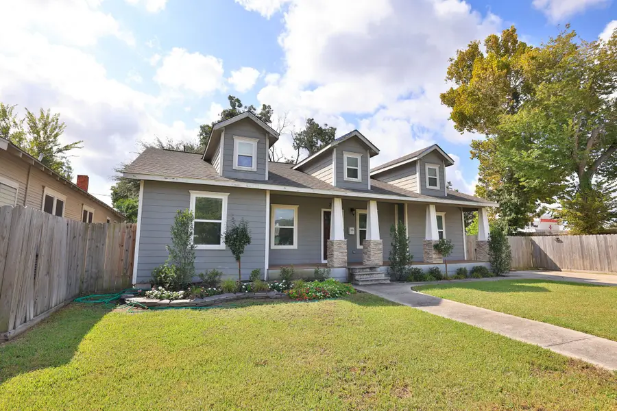 204 E 31st Street, Houston, TX 77018 - #2