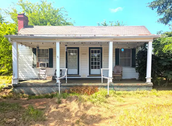 303 E Livingston Street, San Augustine, TX 75972