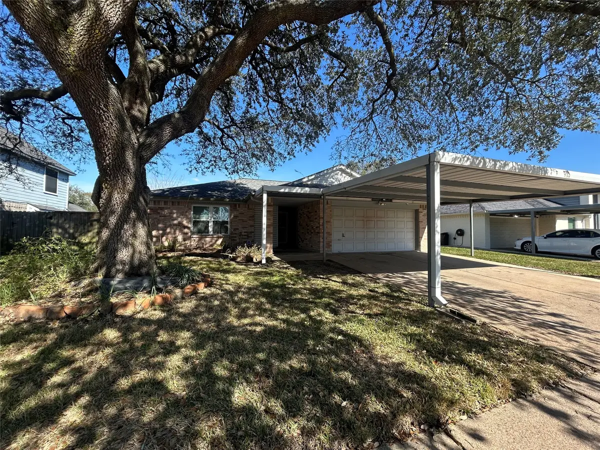 913 Willowbriar Lane, Deer Park, TX 77536 - Image #1