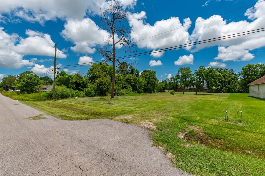 4905 Lawndale Street, La Marque, TX 77568 - #2