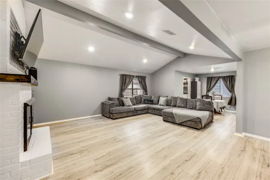 8510 Collingsdale Road, La Porte, TX 77571 - Image #2