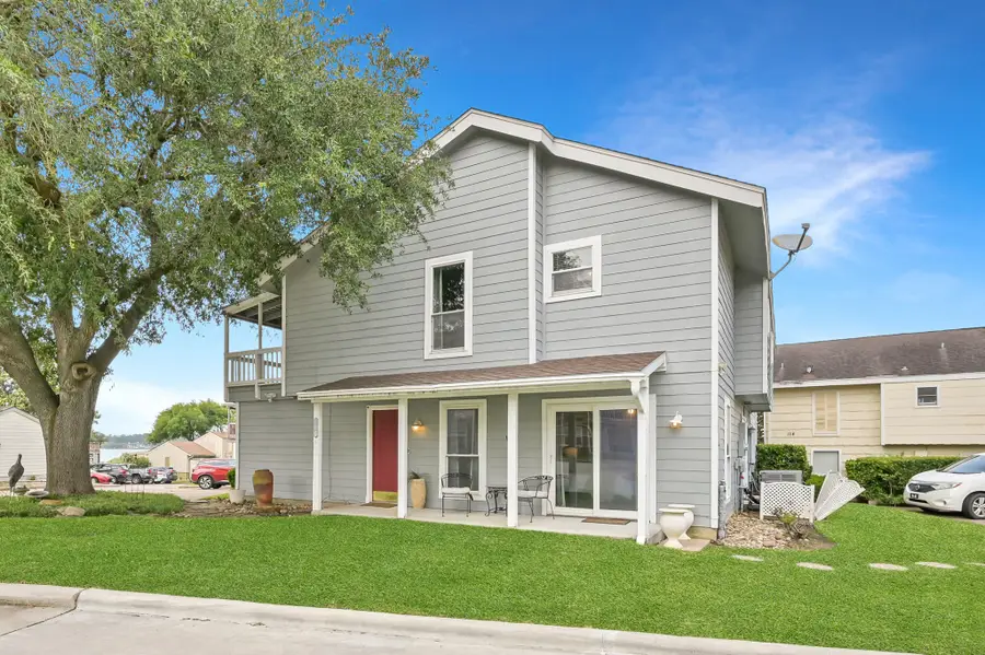 116 April Point Drive N, Conroe, TX 77356 - Image #2