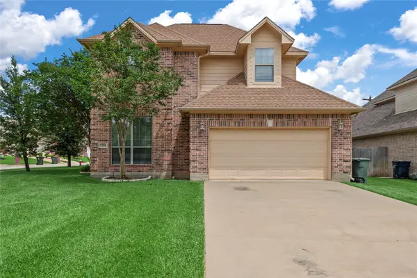 1904 Debbie Drive, Bryan, TX 77802