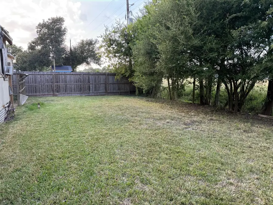 10514 Norton Drive, Houston, TX 77043 - Image #2