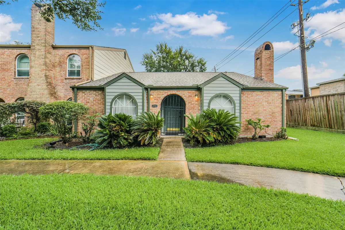 11907 Southlake Drive, Houston, TX 77077 - #1