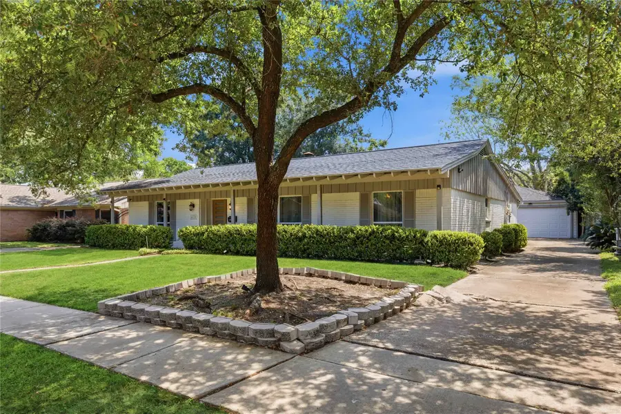 6131 Dumfries Drive, Houston, TX 77096 - #2
