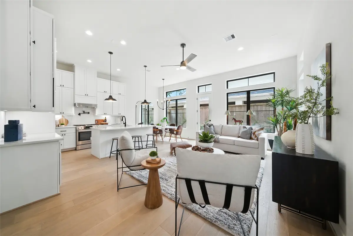 1711 Bologna Lane, Houston, TX 77055 - Image #1