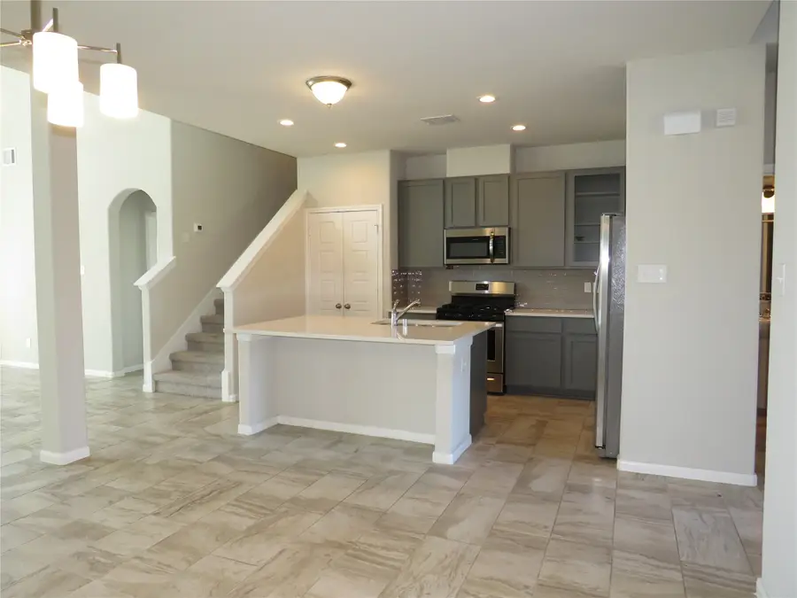 6915 Sunnyvale Lane, Rosharon, TX 77583 - #3