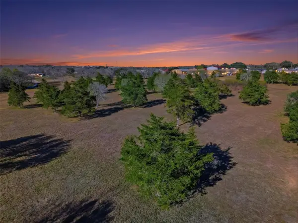 1123 Dunn Street, Yoakum, TX 77995