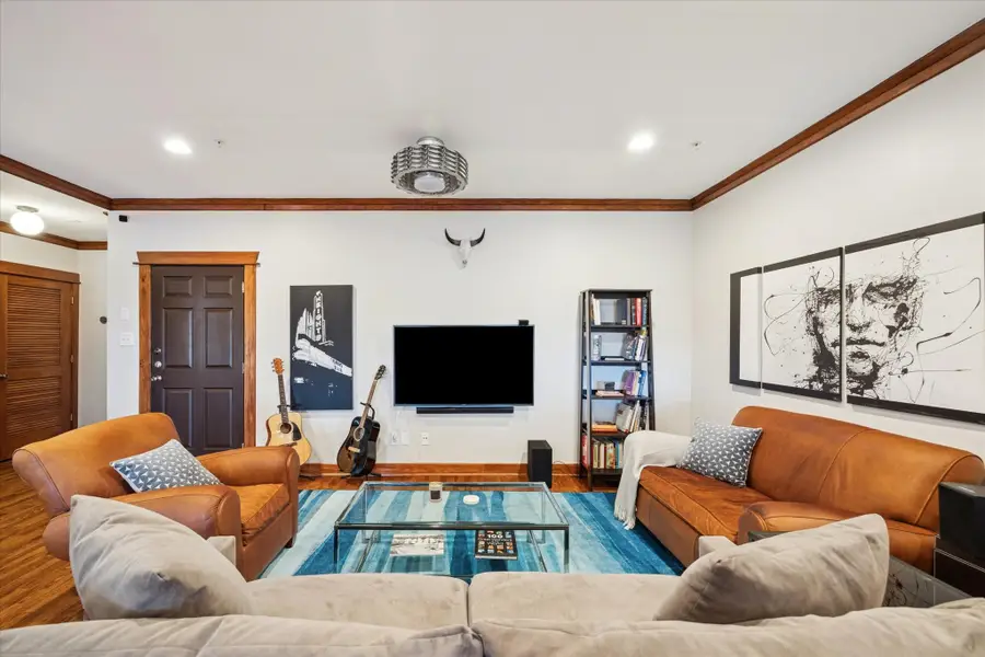 215 W Norma Street #301, Houston, TX 77009 - Image #2