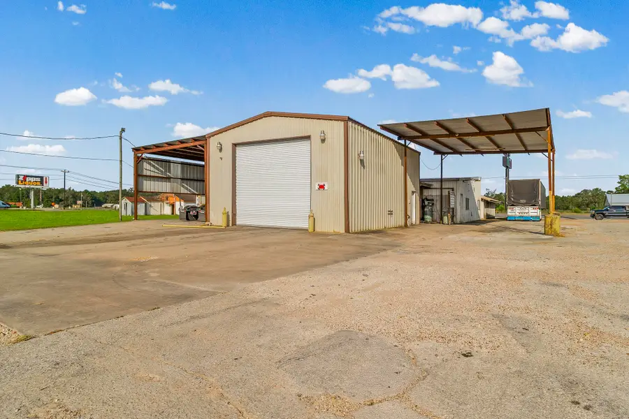 11940 Us Hwy 59 N, Seven Oaks, TX 77352 - #3