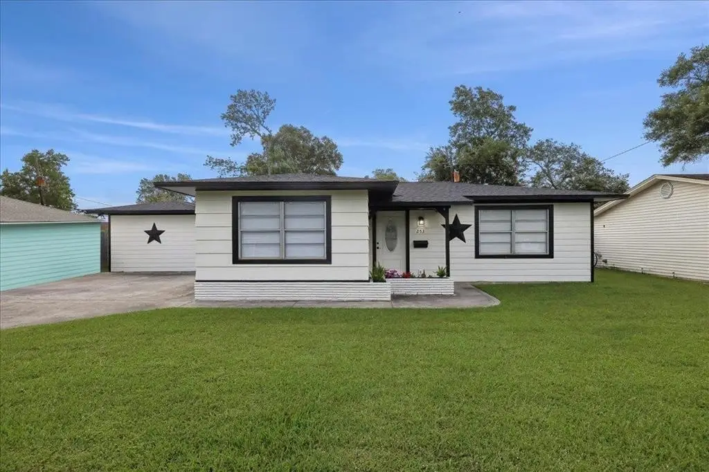 253 Hampton Lane, Beaumont, TX 77707 - #1