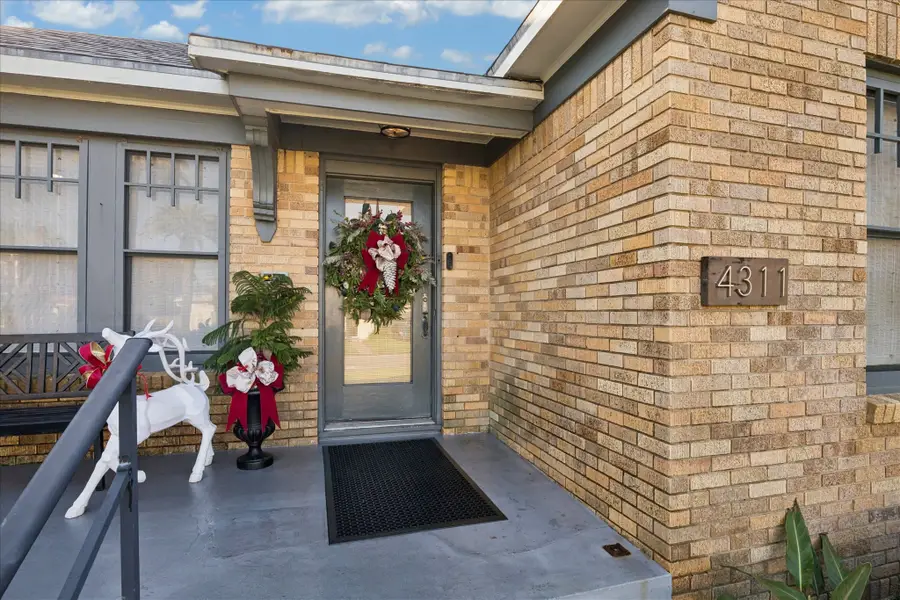 4311 Sherman Boulevard, Galveston, TX 77550 - Image #2