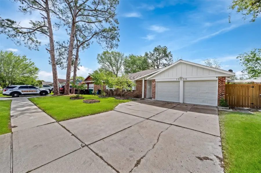 10606 Kirkdale Drive, Houston, TX 77089 - #2