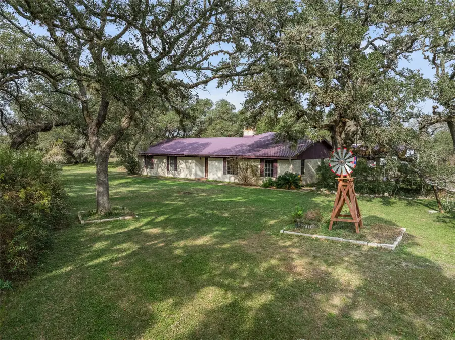 1273 Highway 90a W, Sheridan, TX 77475 - Image #3