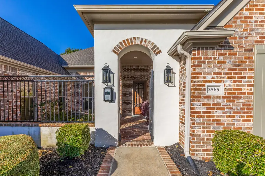 2565 Amberwood Drive, Beaumont, TX 77713 - Image #3