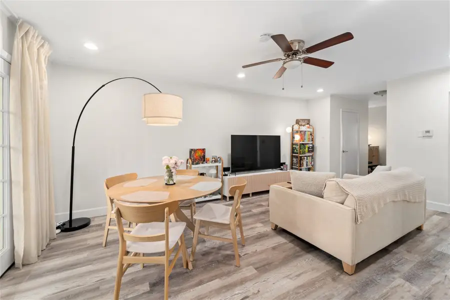 8223 Kingsbrook Road #212, Houston, TX 77024 - #3