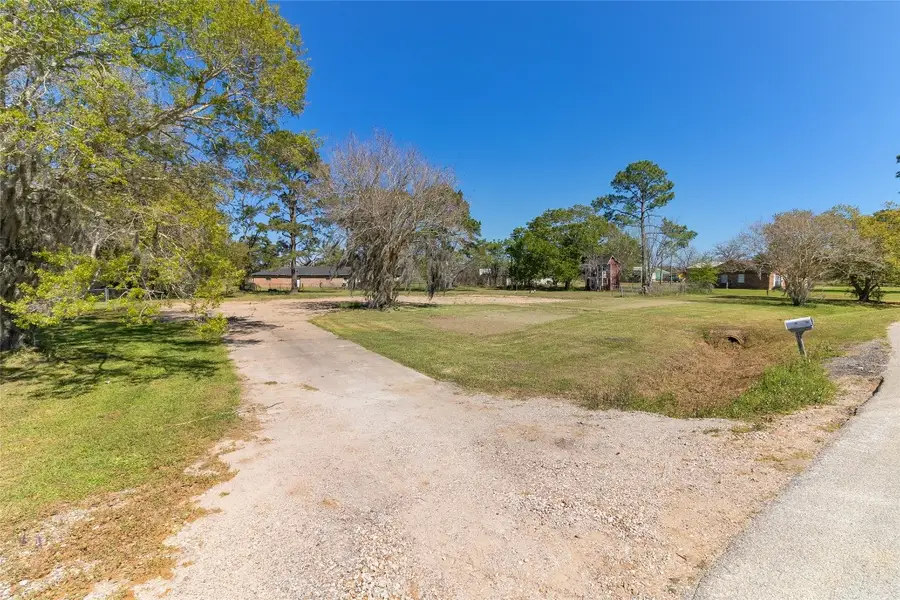 105 County Road 313, Sweeny, TX 77480 - #2