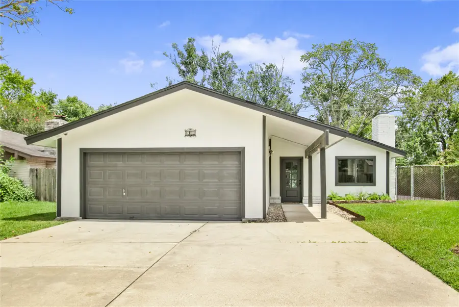 4431 Ravine Drive, Friendswood, TX 77546 - #2