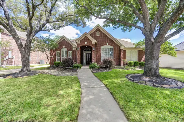 11826 Canyon Mills Drive, Houston, TX 77095