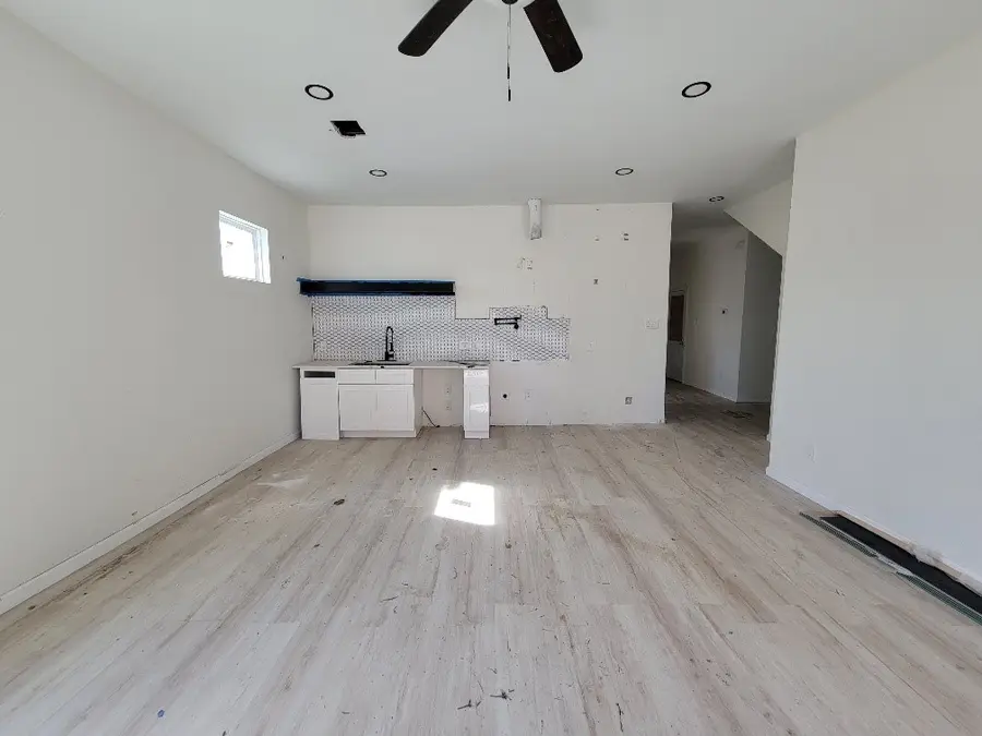 2728 Sealy Street, Galveston, TX 77550 - #2