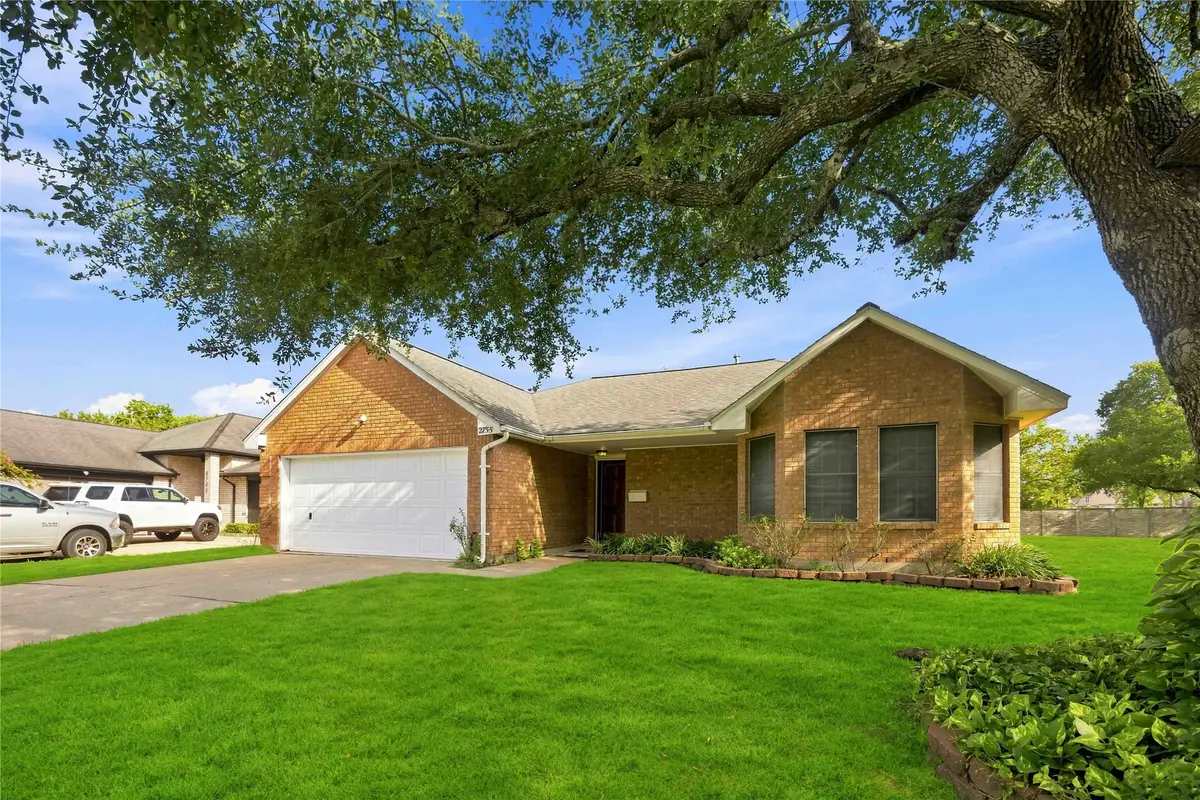 2755 N Larkspur Circle, Pearland, TX 77584 - #1