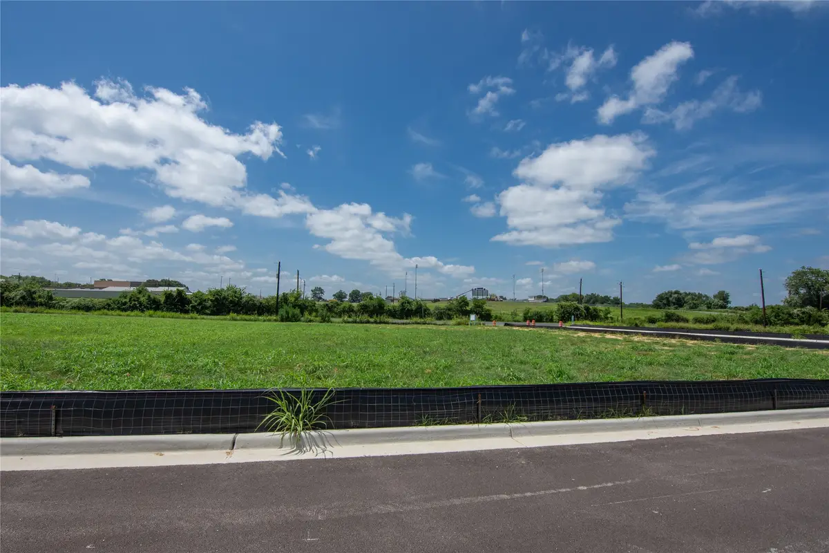 513 Trend View Drive, Weimar, TX 78962 - #1