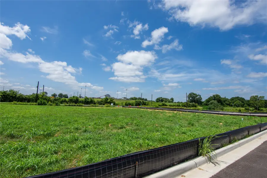 513 Trend View Drive, Weimar, TX 78962 - #2
