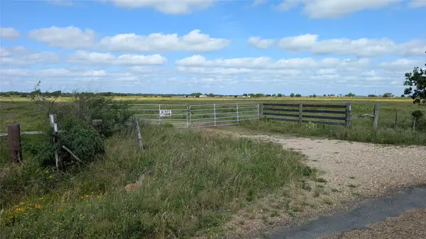 2619 County Road 289, East Bernard, TX 77435