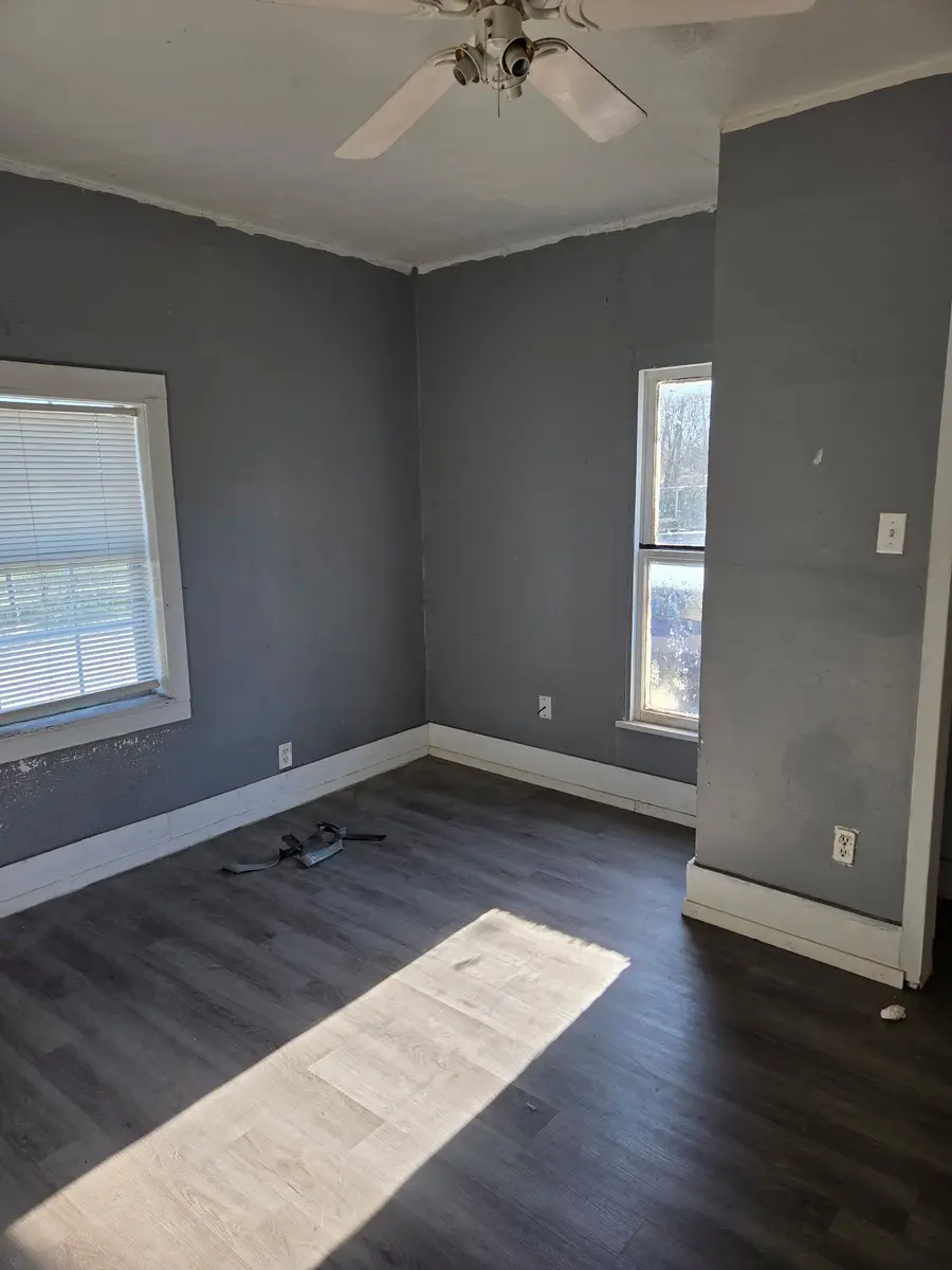 612 W 16th Avenue, Corsicana, TX 75110 - #3