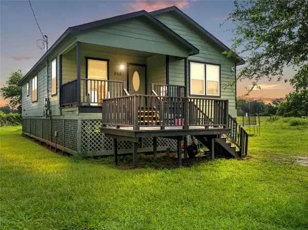805 E Columbus, Wharton, TX 77488