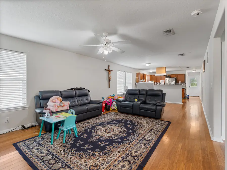 805 E Columbus, Wharton, TX 77488 - #3