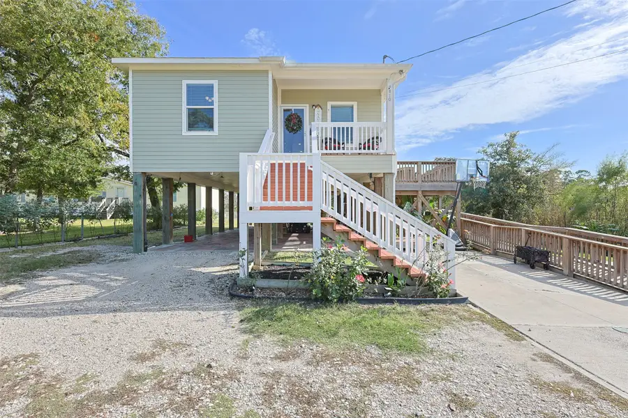 9810 Oak Leaf Drive, Baytown, TX 77521 - Image #3