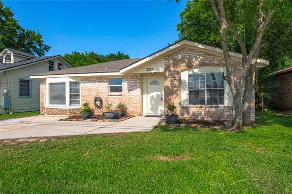 2324 N Logan Street, Texas City, TX 77590