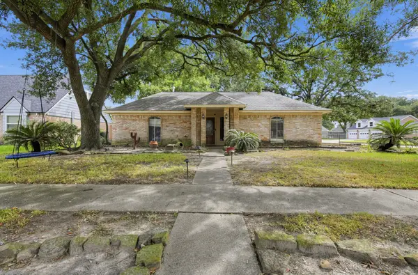 15502 Chichester Lane, Jersey Village, TX 77040